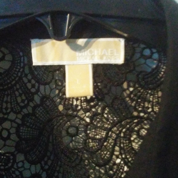 Lace Blouse - Picture 2 of 3